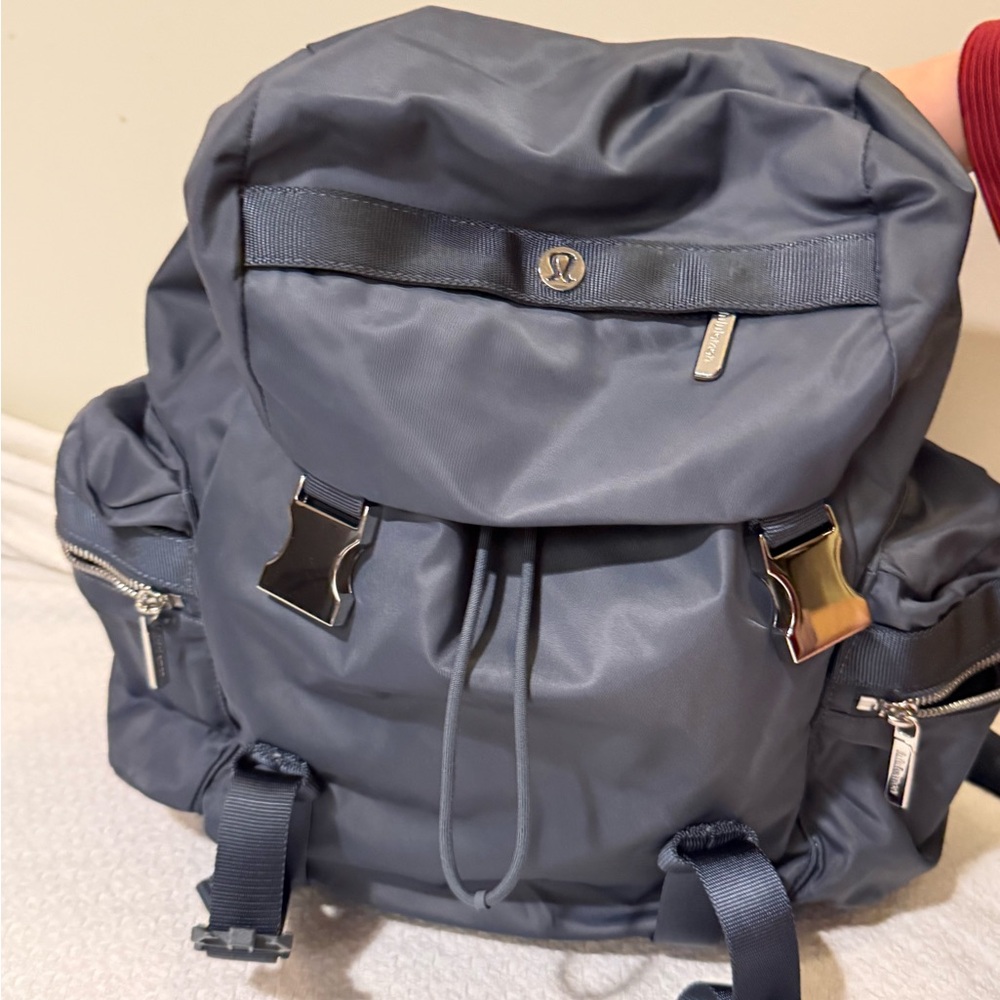 lululemon athletica Mini wunderlust backpack 14L - Picture 3 of 6
